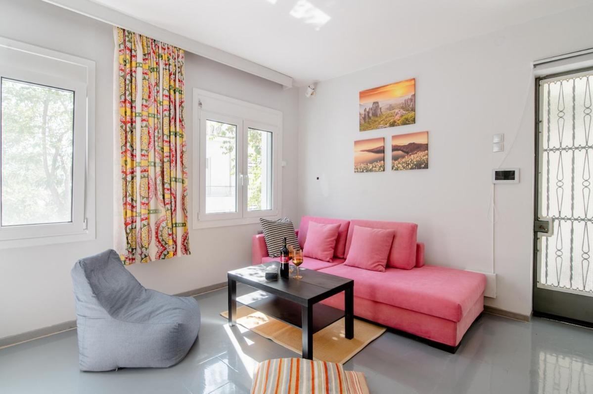 Canto-home Alongside The Acropolis